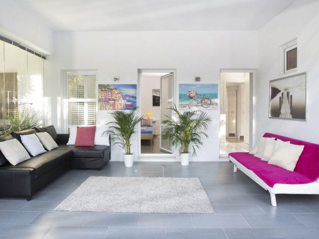 8 Makuuhuoneen Huvila Elviria