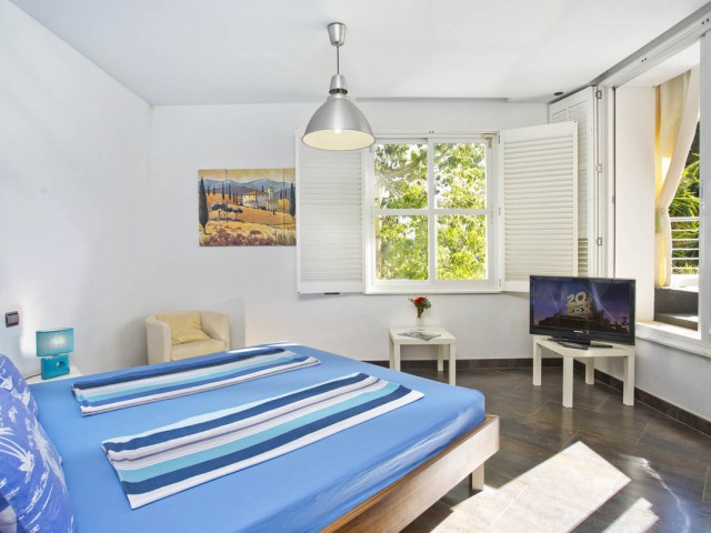 8 Makuuhuoneen Huvila Elviria