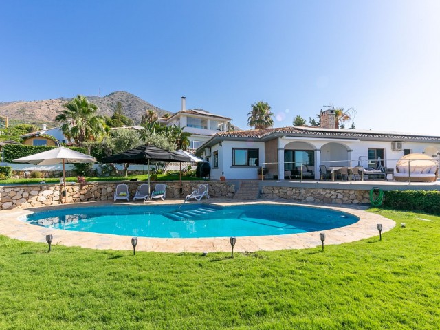 3 Bedrooms Villa in Benalmadena