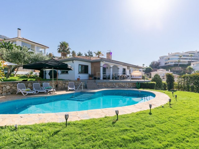 3 Bedrooms Villa in Benalmadena