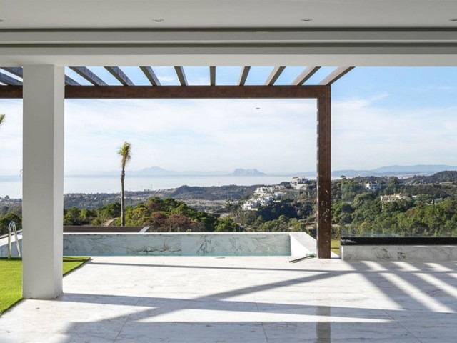 5 Makuuhuoneen Huvila Benahavís