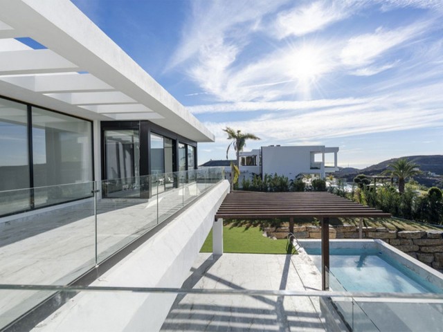 5 Makuuhuoneen Huvila Benahavís