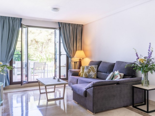 Apartment, Los Arqueros, R5032162