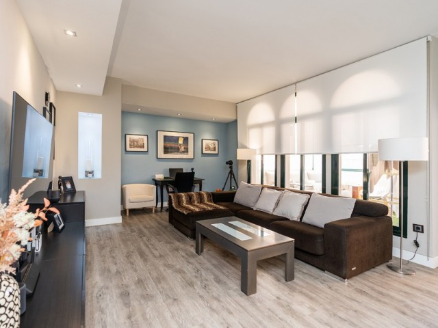 3 Bedrooms Apartment in Elviria