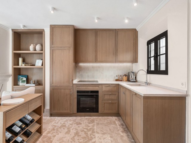 2 Bedrooms Townhouse in Nueva Andalucía