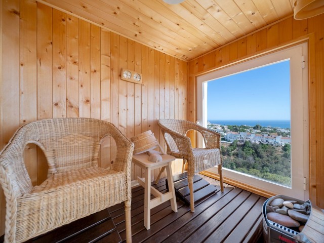 Penthouse in Calahonda