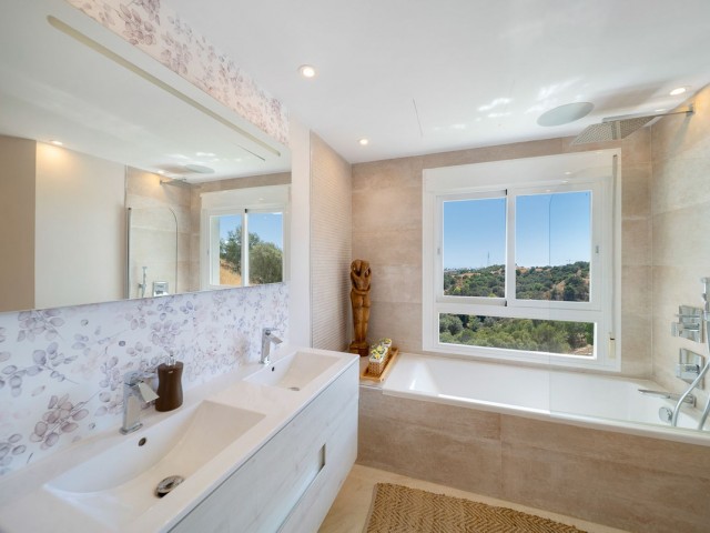 Penthouse in Calahonda