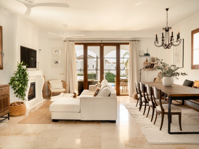 4 Schlafzimmer Villa in Estepona