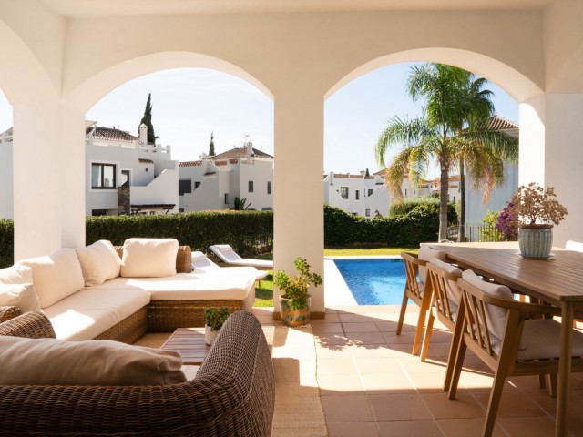 4 Schlafzimmer Villa in Estepona