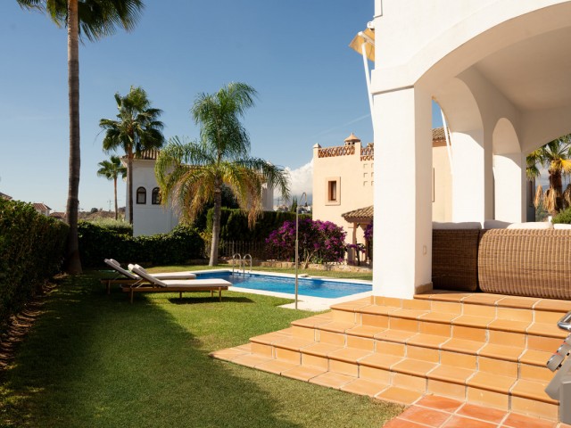 4 Schlafzimmer Villa in Estepona
