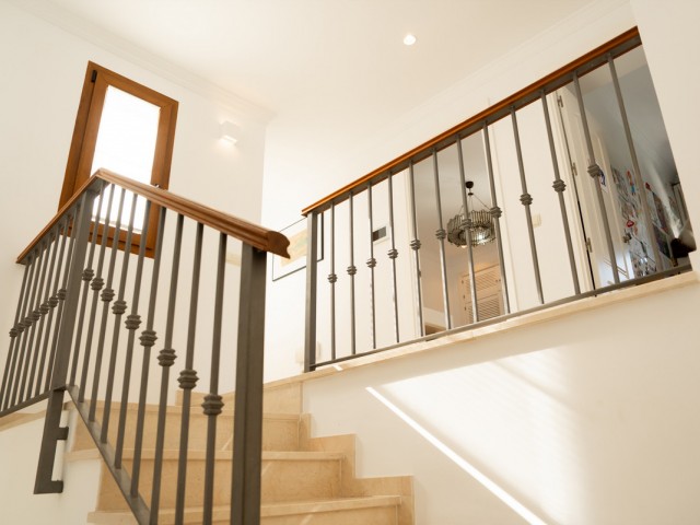 4 Schlafzimmer Villa in Estepona