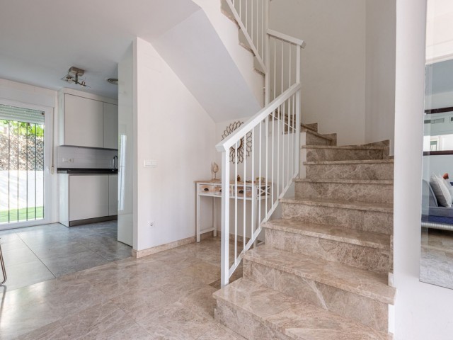 3 Bedrooms Villa in Nueva Andalucía