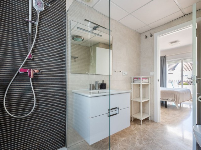 3 Bedrooms Villa in Nueva Andalucía