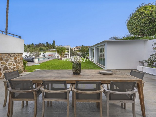 4 Bedrooms Villa in Guadalmina Alta