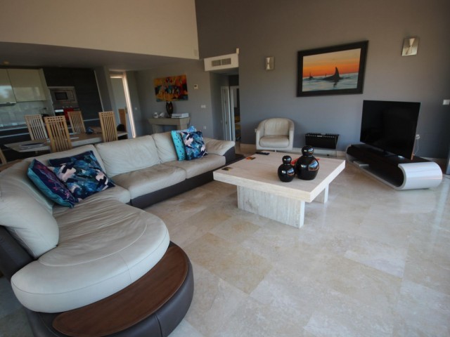 Penthouse avec 2 Chambres  à Riviera del Sol