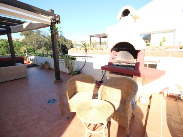 Penthouse avec 2 Chambres  à Riviera del Sol