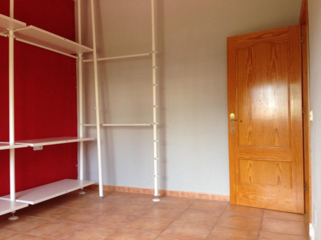 5 Bedrooms Villa in New Golden Mile