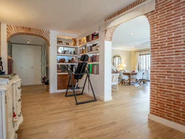 5 Bedrooms Villa in Nueva Andalucía