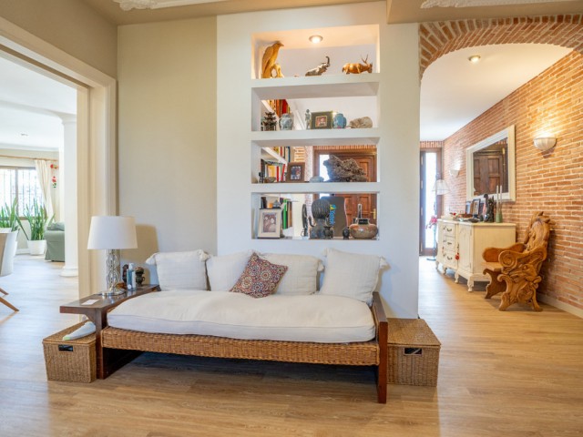 5 Bedrooms Villa in Nueva Andalucía