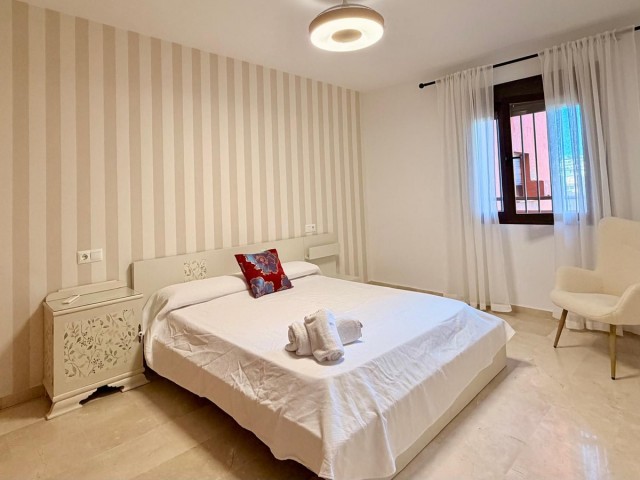 Appartement avec 2 Chambres  à Estepona