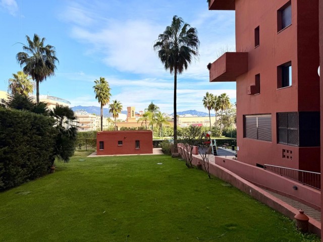 Appartement avec 2 Chambres  à Estepona