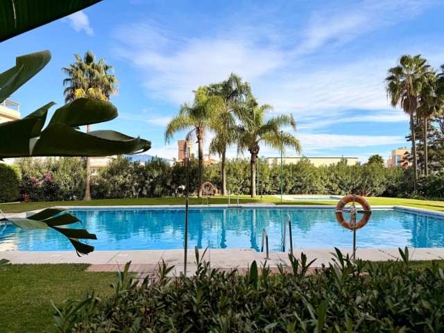Appartement avec 2 Chambres  à Estepona