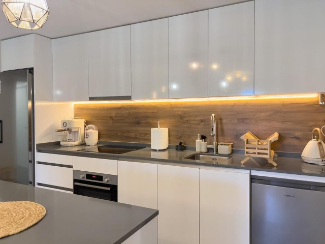 Apartamento con 3 Dormitorios  en El Chaparral