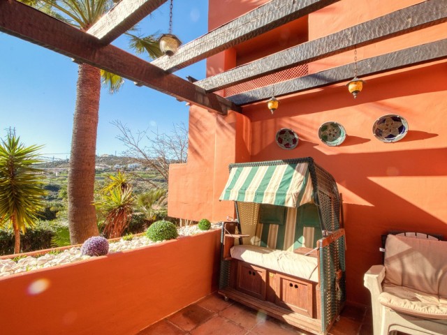 Maison mitoyenne avec 4 Chambres  à Manilva