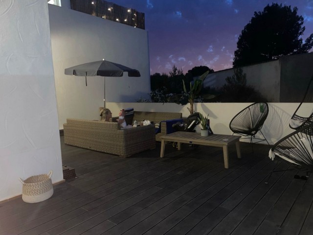 2 Bedrooms Apartment in Nueva Andalucía