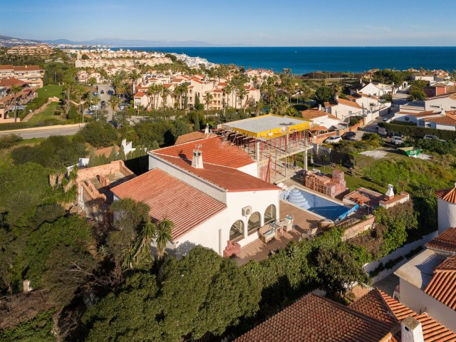 Villa El Faro - R5261155