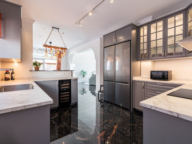 Villa con 4 Dormitorios  en Fuengirola