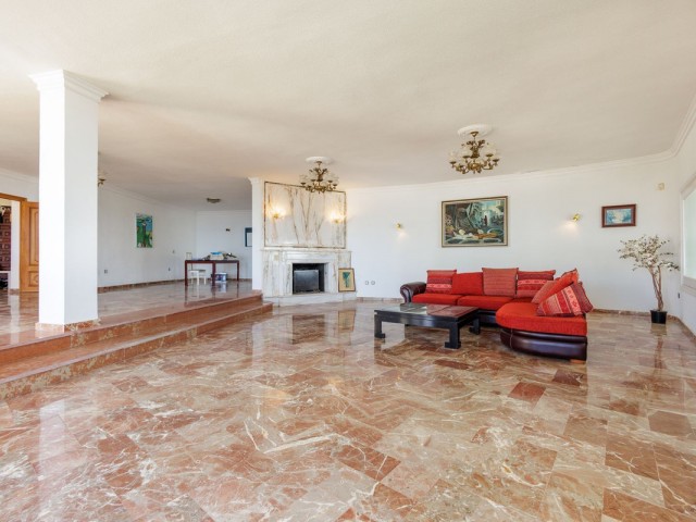9 Bedrooms Villa in Torremuelle