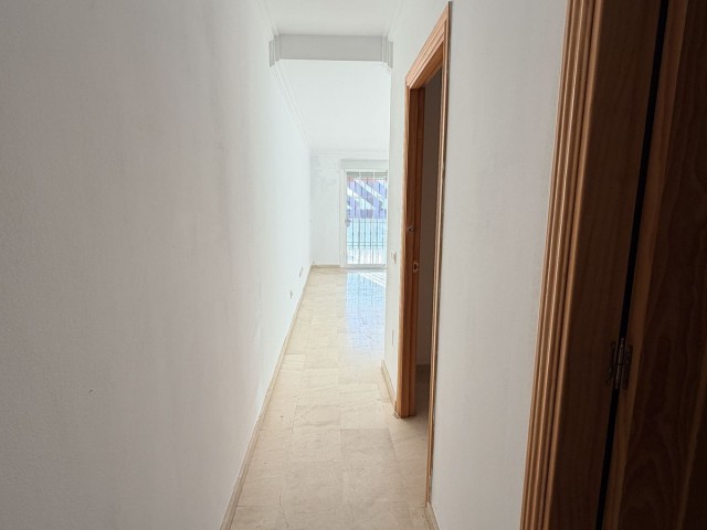 Maison mitoyenne avec 4 Chambres  à Riviera del Sol