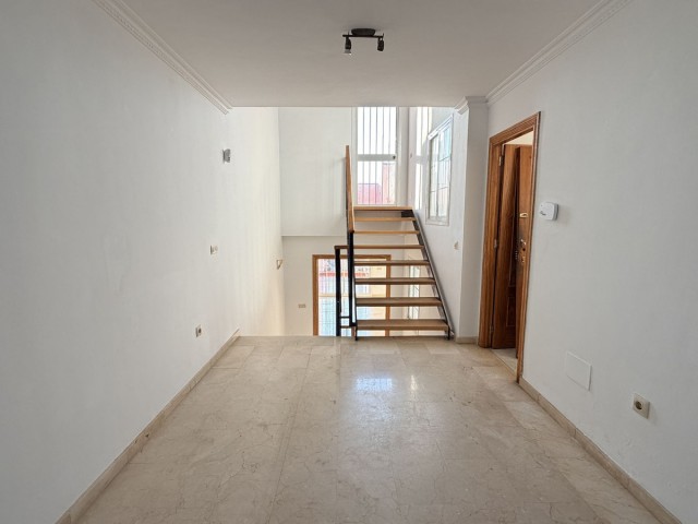 Reihenhaus, Riviera del Sol, R5272108