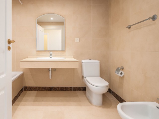 3 Bedrooms Apartment in La Duquesa