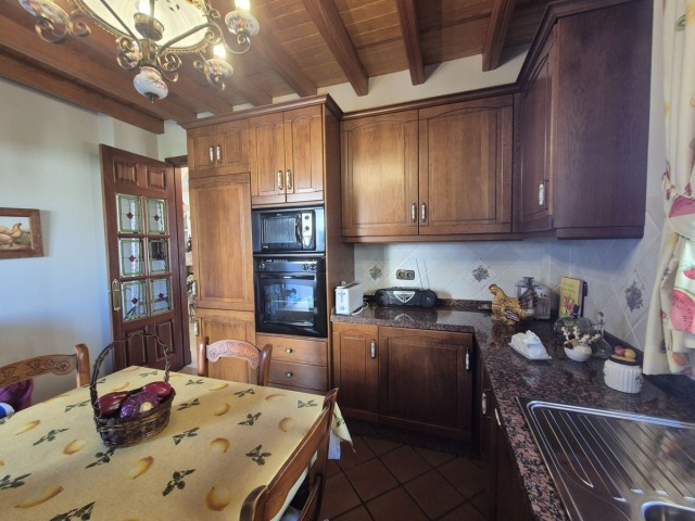 Villa avec 5 Chambres  à San Pedro de Alcántara