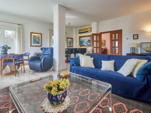 4 Bedrooms Villa in Mijas Costa