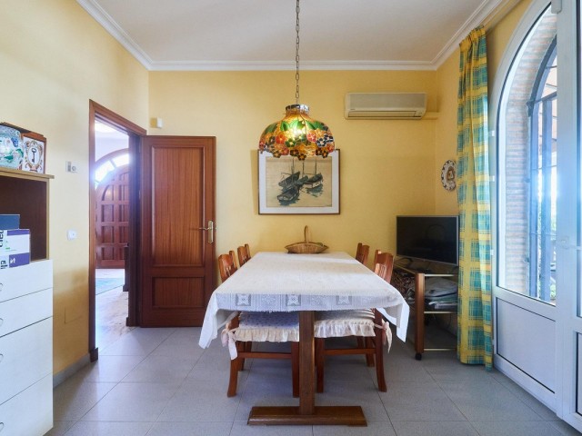 4 Bedrooms Villa in Mijas Costa