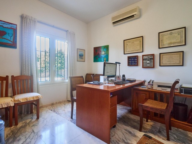 4 Bedrooms Villa in Mijas Costa