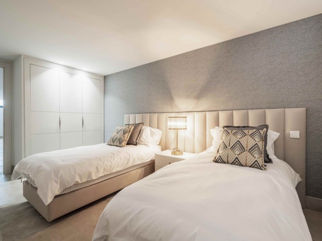 4 Bedrooms Villa in New Golden Mile