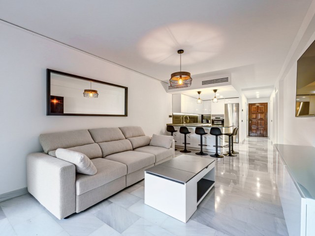 Huoneisto, Sierra Blanca, R5070676