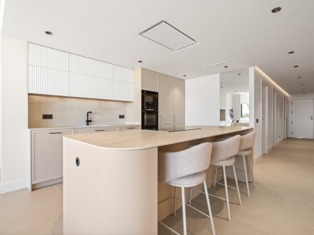 3 Schlafzimmer Apartment in Nueva Andalucía