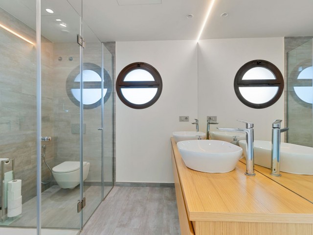 Appartement avec 3 Chambres  à Higueron