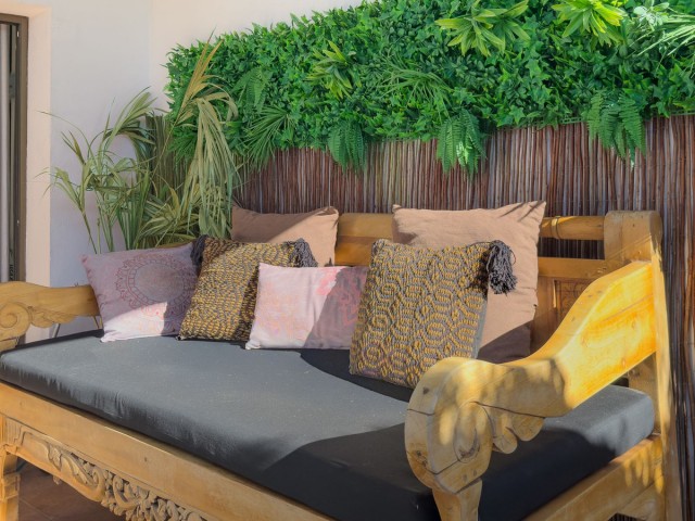 4 Bedrooms Apartment in Elviria