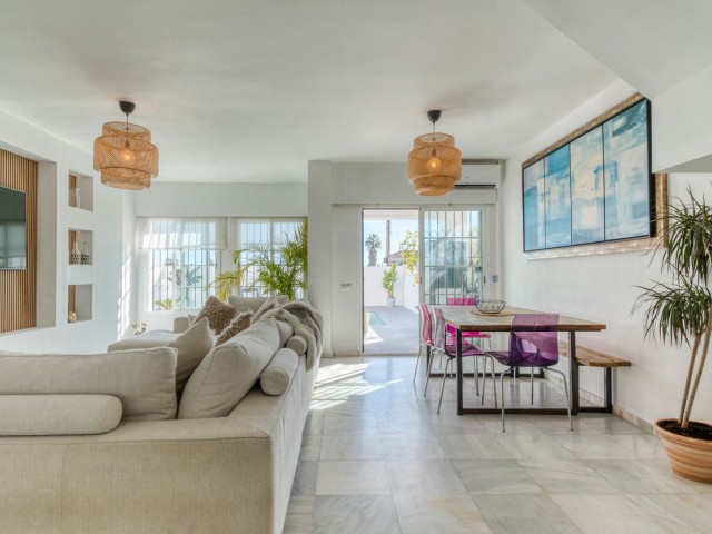 4 Bedrooms Villa in New Golden Mile