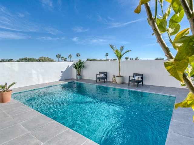 4 Bedrooms Villa in New Golden Mile