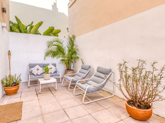 4 Bedrooms Villa in New Golden Mile