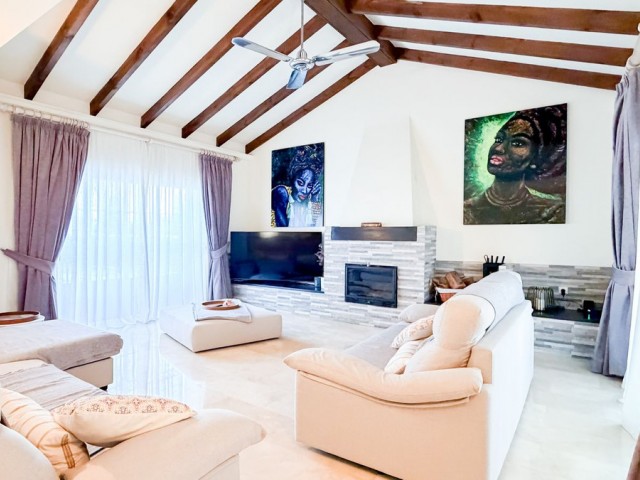 4 Schlafzimmer Villa in Mijas Golf