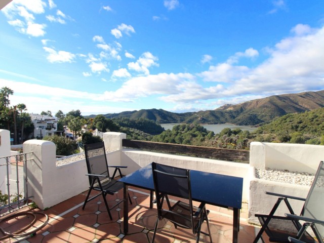 Maison mitoyenne, Istán, R5272543