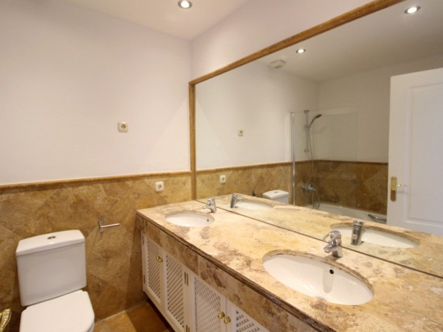 3 Soveroms Rekkehus i Istán